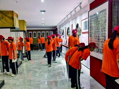 铁笔刻春秋 墨韵传千年