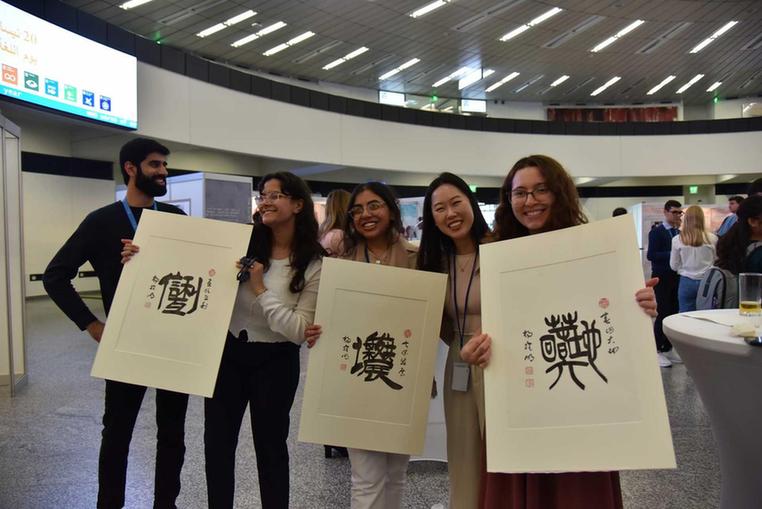 书法家杨拴明作品著作权证书达20万份