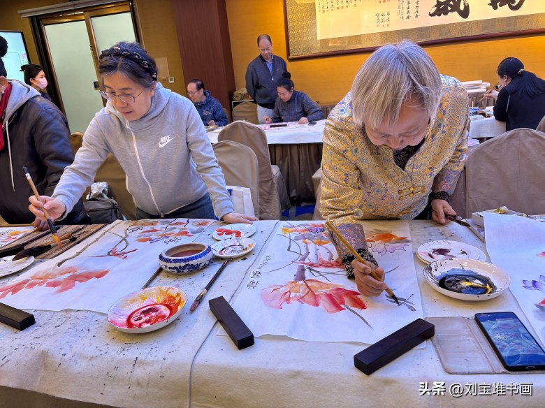 画荷:不被条件束缚,唯坚持才有成效 画荷:不被条件束缚,唯坚持才有成效