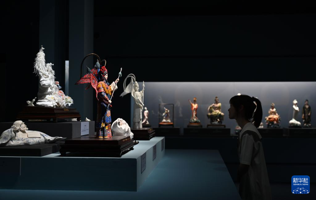 “中国白——德化白瓷展”在国博开幕