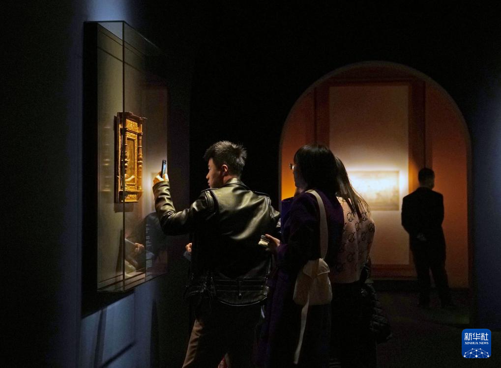 “对话达·芬奇——文艺复兴与东方美学艺术特展”在上博开幕